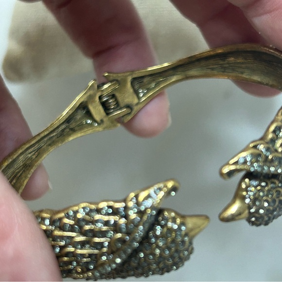 Stella & Dot Hinged Bangle - “Lark Bird Bangle” - like new/display only - Picture 3 of 4